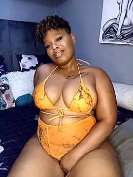 Snapshot of ThickAmy chatting on November 7, 2025, 1:48 pm ThickAmy online show from November 7, 2025, 1:48 pm