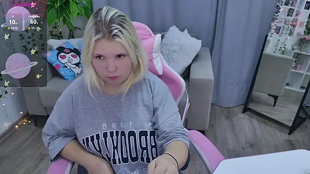 EmillyRogers online show from September 14, 2025, 5:19 am