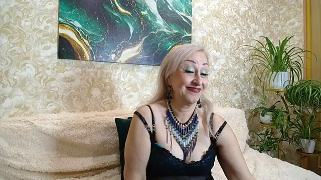  Sara  Smith  online show from October 11, 2025, 4:13 am