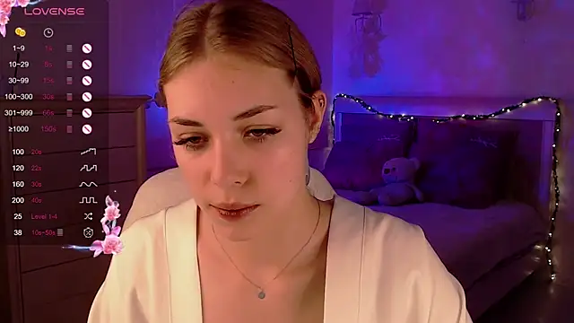 Leila Vanilla online show from October 7, 2025, 4:30 pm