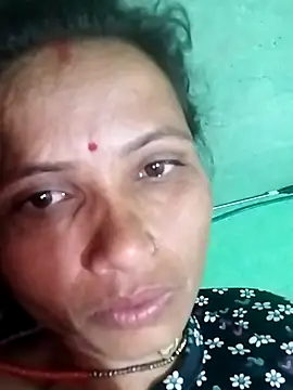 KIRTI12 HOT online show from December 4, 2025, 5:34 pm