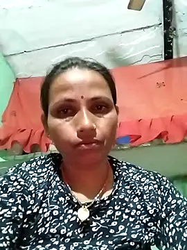 KIRTI12 HOT online show from September 22, 2025, 4:35 pm