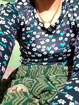 KIRTI12 HOT online show from September 21, 2025, 4:23 pm