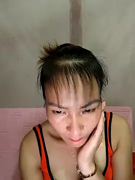 Yumyum kiw online show from September 19, 2025, 4:49 am