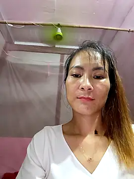 Yumyum kiw online show from September 11, 2025, 1:27 am