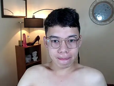 keirflorianxx online show from September 30, 2025, 6:08 am