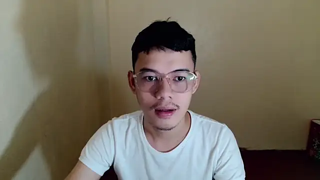 keirflorianxx online show from September 25, 2025, 7:31 pm