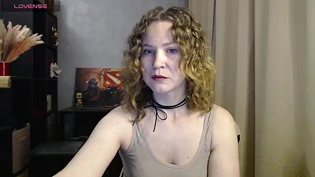 harpermoss online show from September 17, 2025, 7:16 pm