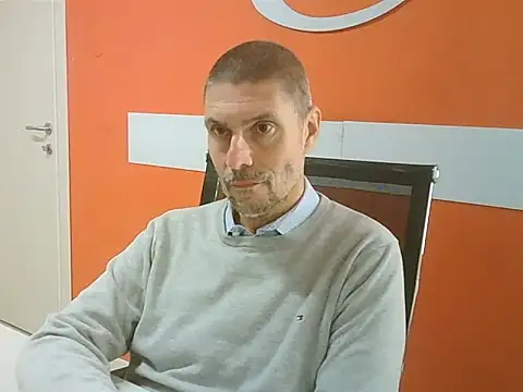 max79ve31 online show from October 9, 2025, 11:22 am