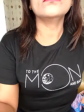 Snapshot of Marathi_rani2 chatting on February 7, 2026, 6:32 am Marathi rani2 online show from February 7, 2026, 6:32 am