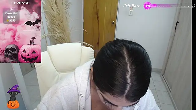 amarasilk  online show from October 15, 2025, 10:12 am