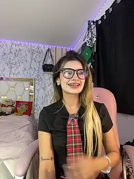 Katleen wxw online show from September 9, 2025, 11:41 am