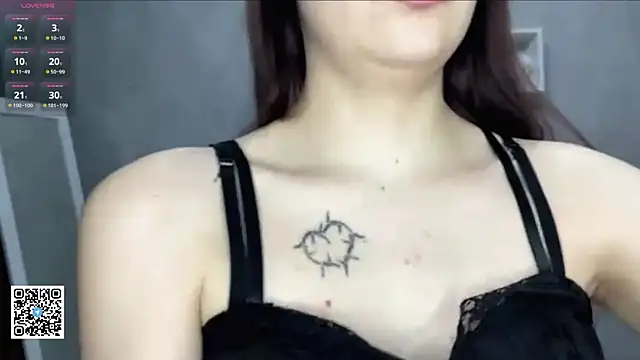 RinaMirinda online show from November 14, 2025, 2:10 pm