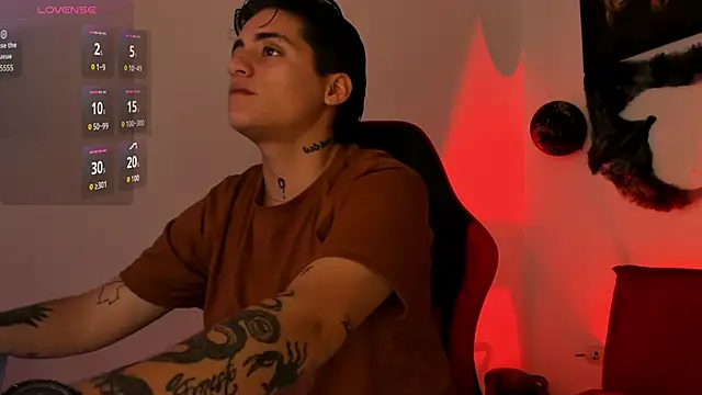 PeytonBox online show from October 28, 2025, 12:26 pm