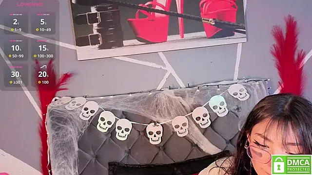 Emily Caprile online show from October 8, 2025, 2:13 am