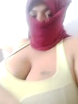 Snapshot of layali-234 chatting on September 10, 2025, 10:47 am layali-234 online show from September 10, 2025, 10:47 am