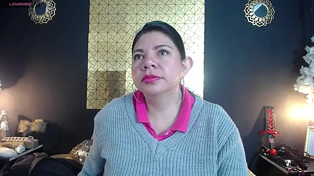 kinky momm online show from March 13, 2026, 2:11 pm