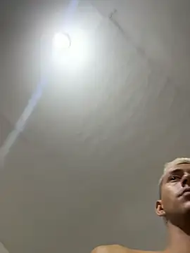 Boy hot- online show from March 29, 2026, 5:53 am