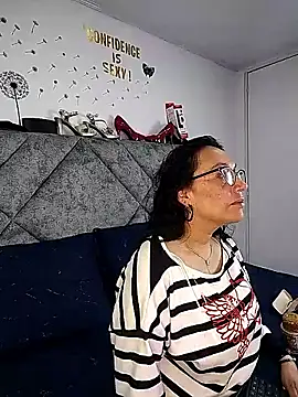 Shantey Laurent online show from March 23, 2026, 3:01 pm