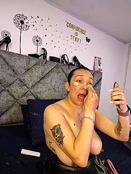 Shantey Laurent online show from February 22, 2026, 2:41 pm