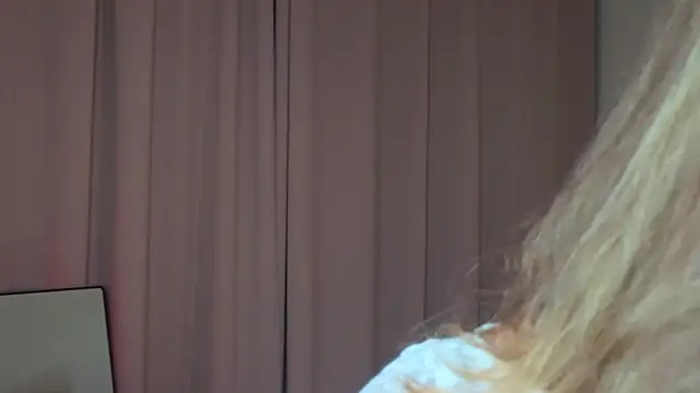 LoveSeekins online show from April 8, 2026, 7:15 pm