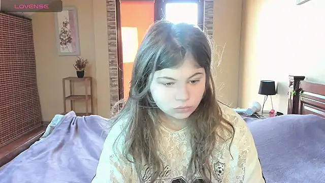 Lilly Jess online show from October 19, 2025, 7:44 am