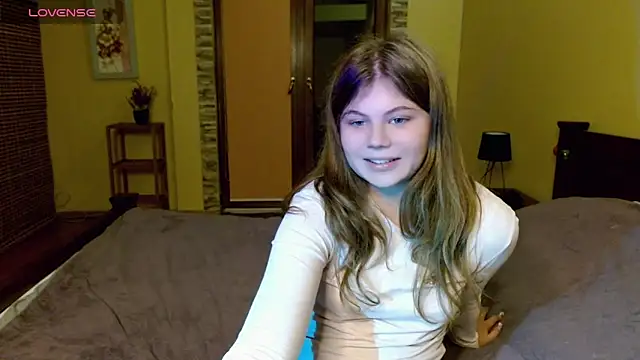 Lilly Jess online show from October 6, 2025, 6:30 pm