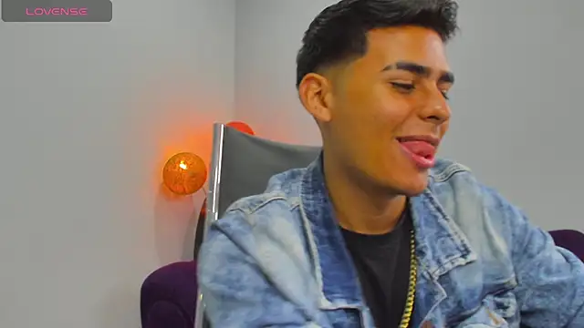 Matthewlodge online show from November 29, 2025, 1:22 pm