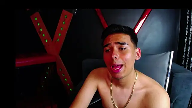 Matthewlodge online show from November 4, 2025, 5:50 pm