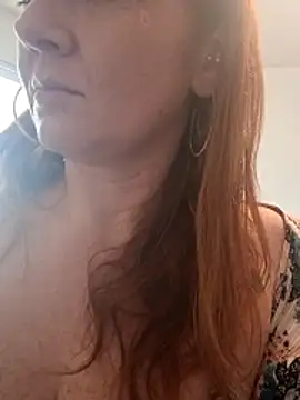 nakedgarbageperson online show from June 29, 2026, 1:33 pm