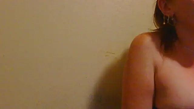 nakedgarbageperson online show from August 1, 2026, 10:13 am