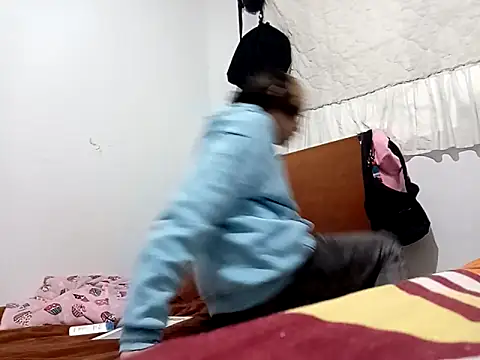 kittymutant99 online show from November 5, 2025, 10:46 pm