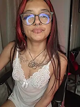 carolinerue online show from April 8, 2026, 9:00 am