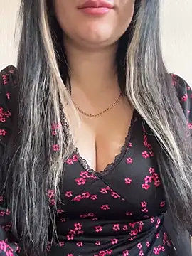 Molly-molly- online show from April 13, 2026, 6:39 am