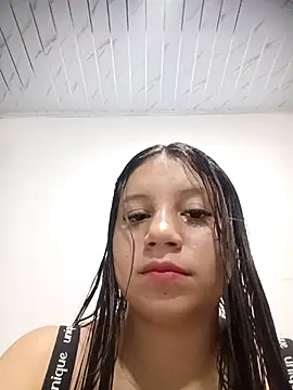 Shell Latina online show from April 18, 2026, 4:26 am