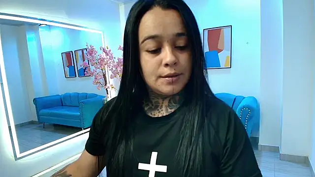 Black roseee online show from October 18, 2025, 4:14 am