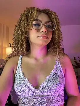 Snapshot of OxanaFedorova1- chatting on May 10, 2026, 6:21 pm OxanaFedorova1- online show from May 10, 2026, 6:21 pm