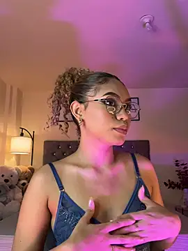 Snapshot of OxanaFedorova1- chatting on February 18, 2026, 9:11 pm OxanaFedorova1- online show from February 18, 2026, 9:11 pm