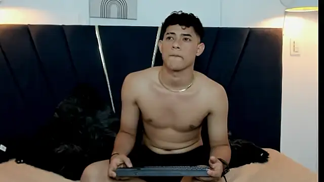 Snapshot of ryan_cum23 chatting on September 23, 2025, 1:01 am ryan cum23 online show from September 23, 2025, 1:01 am