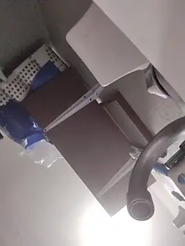 Santiagoqro85 online show from March 7, 2026, 3:02 am