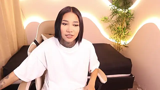 Anaya olyx online show from September 30, 2025, 5:13 am