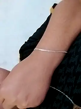 luzmelzinha online show from September 22, 2025, 2:56 pm