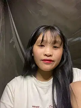 mika-bae online show from October 6, 2025, 3:51 am