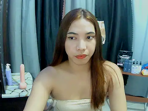 Snapshot of Chen_Lavin chatting on November 22, 2025, 3:22 pm Chen Lavin online show from November 22, 2025, 3:22 pm