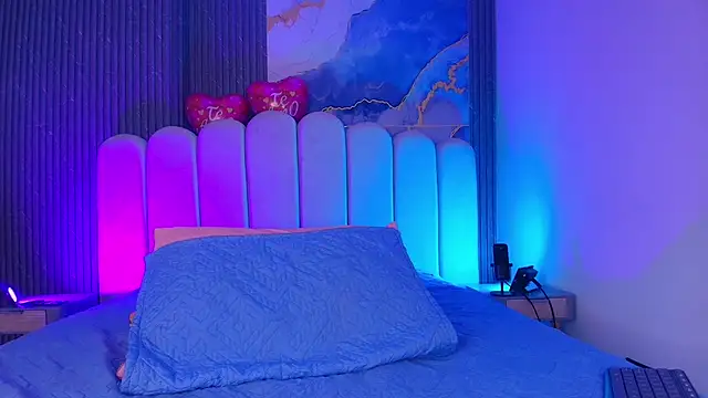 abbyrouss  online show from February 19, 2026, 3:03 am