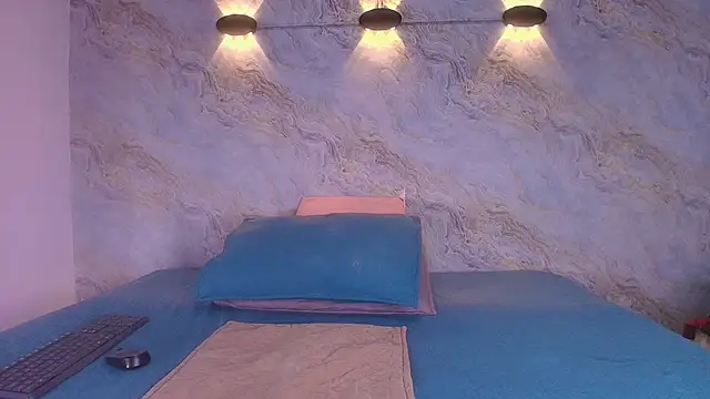 abbyrouss  online show from November 13, 2025, 3:10 am