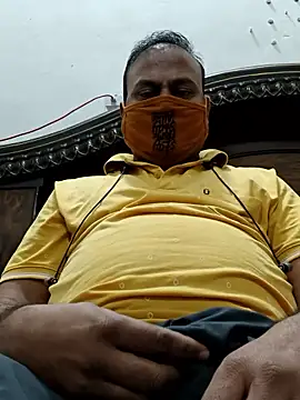 Famit025 online show from January 19, 2026, 7:45 am