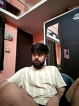 soniriyaa010101 online show from June 6, 2026, 7:24 am