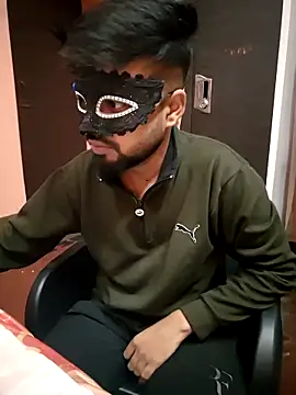 soniriyaa010101 online show from February 5, 2026, 8:43 am