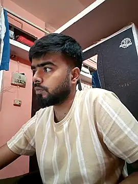 soniriyaa010101 online show from November 15, 2025, 3:16 pm